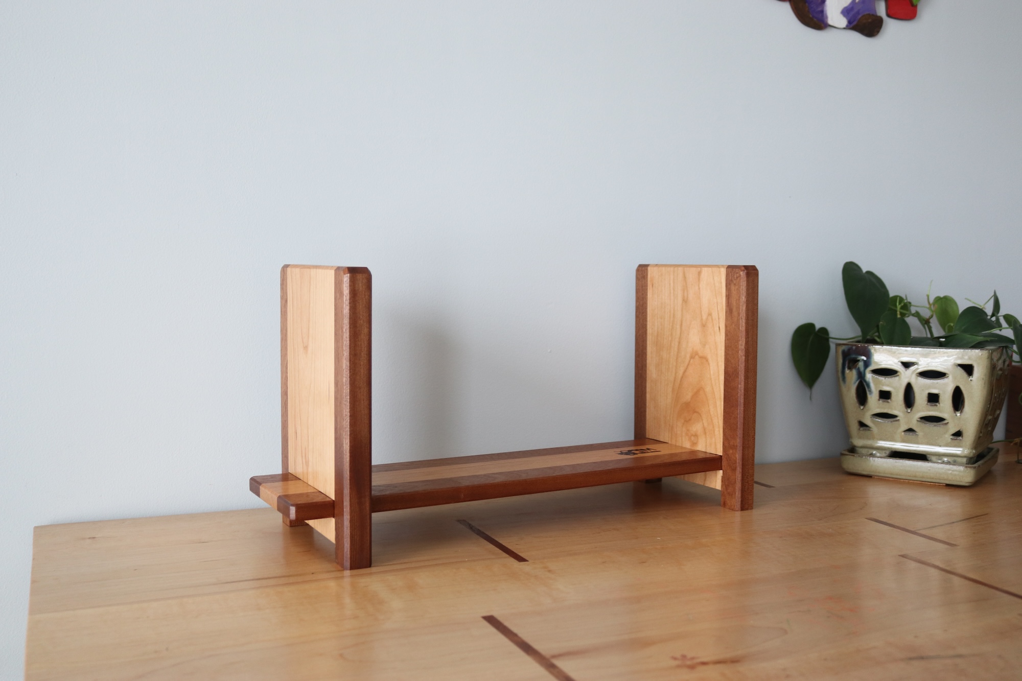 Adjustable Tabletop Bookshelf- Sapele & Cherry Square - Image 4