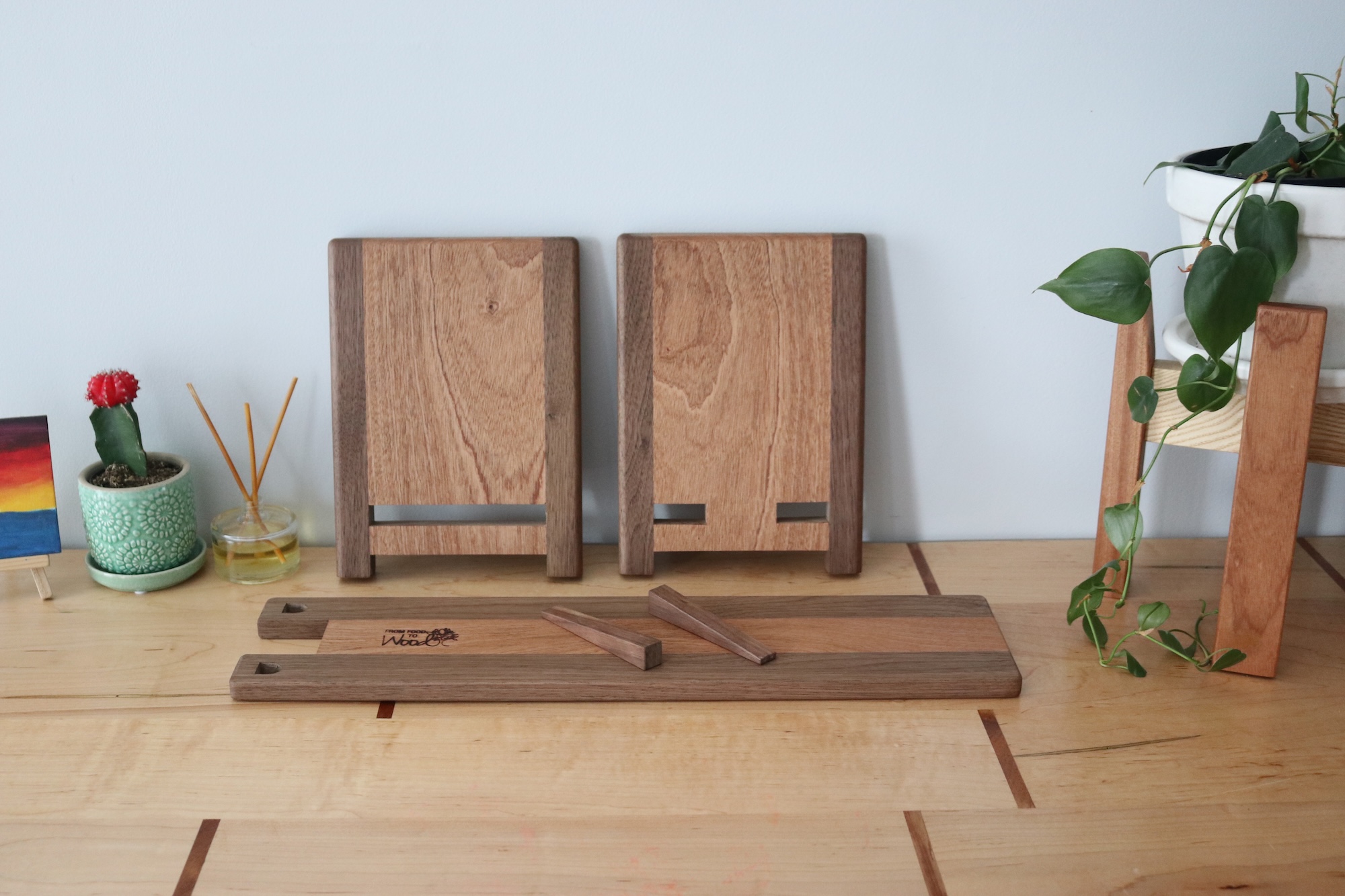 Adjustable Tabletop Bookshelf- Walnut & Sapele - Image 11