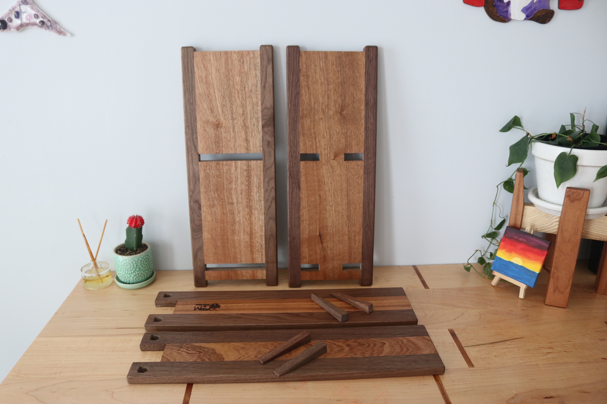 2-tier Adjustable Tabletop Bookshelf- Walnut - Image 8