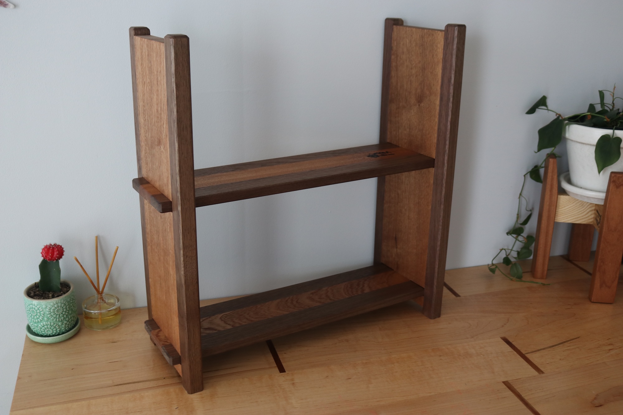 2-tier Adjustable Tabletop Bookshelf- Walnut - Image 4