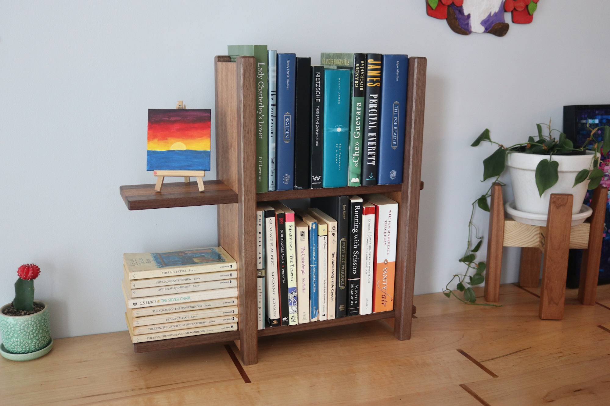 2-tier Adjustable Tabletop Bookshelf- Walnut - Image 3