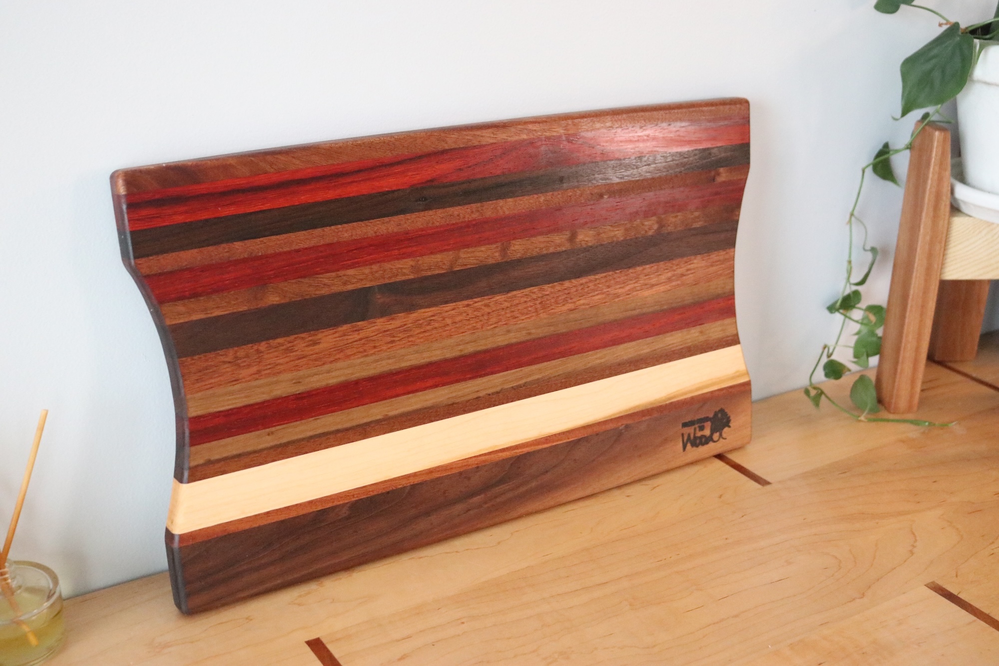 Cutting Board with Easy-Grip Scooped Ends - Image 5