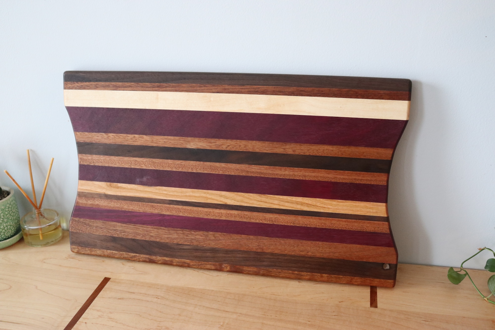 Cutting Board with Easy-Grip Scooped Ends - Image 3
