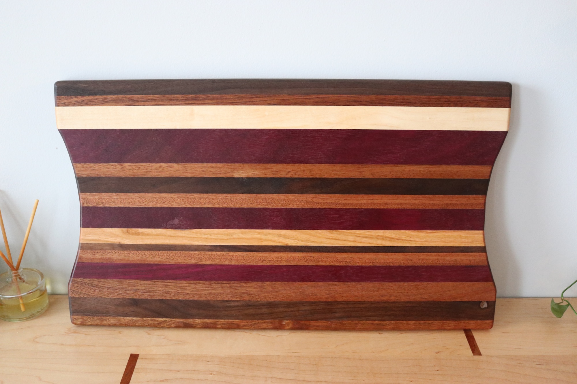Cutting Board with Easy-Grip Scooped Ends - Image 4